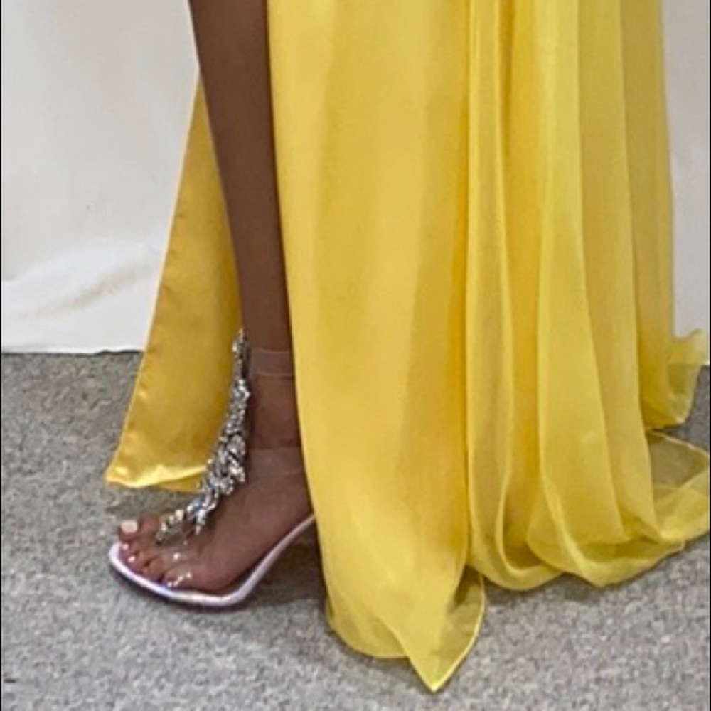 🦋Beautiful💎Iridescent Bling Heels💎 - Picture 7 of 8